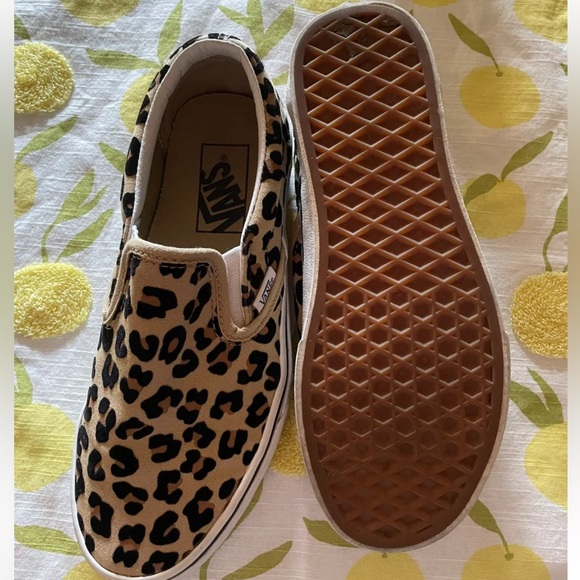 Vans - Picture 4 of 5
